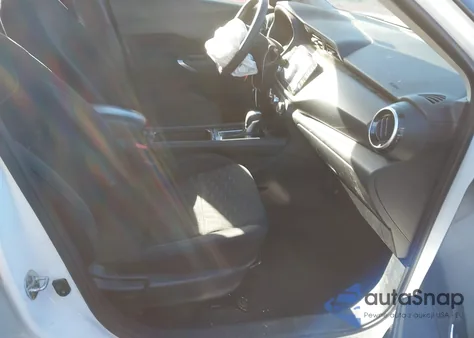 2024 Nissan Kicks Sv Xtronic Cvt z USA, uszkodzony, nr VIN 3N1CP5CV6RL473692